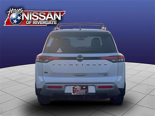 2025 Nissan Pathfinder Platinum