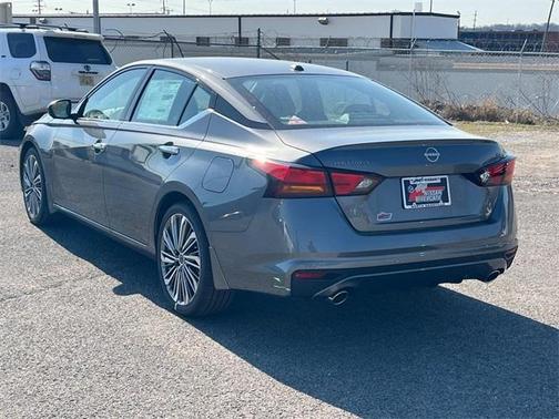 2025 Nissan Altima SL