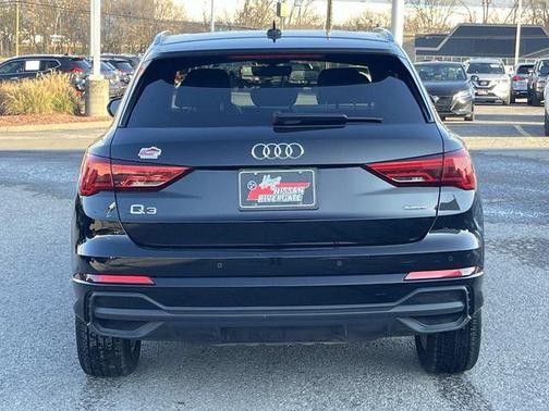 2024 Audi Q3 45 S line Premium