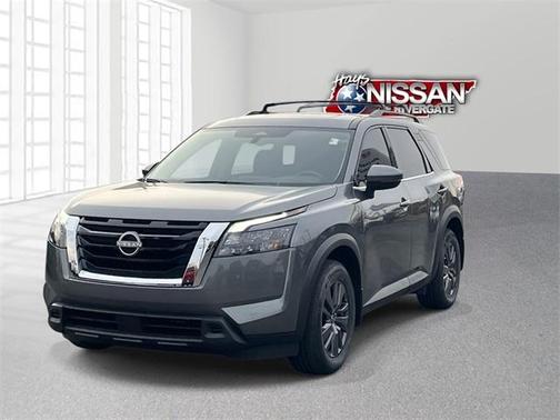 2023 Nissan Pathfinder SV