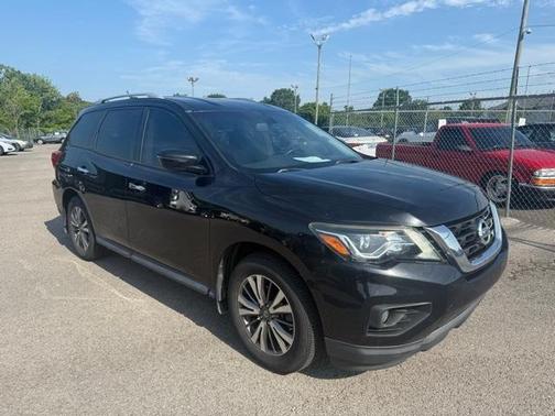 2018 Nissan Pathfinder SV