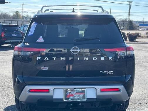 2025 Nissan Pathfinder Platinum