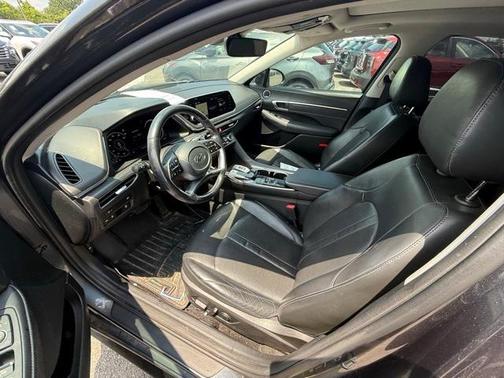 2020 Hyundai SONATA Limited