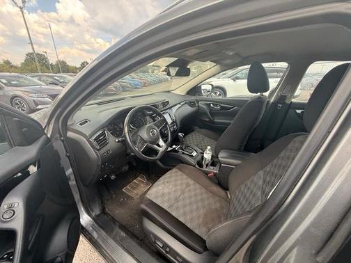 2021 Nissan Rogue Sport SV