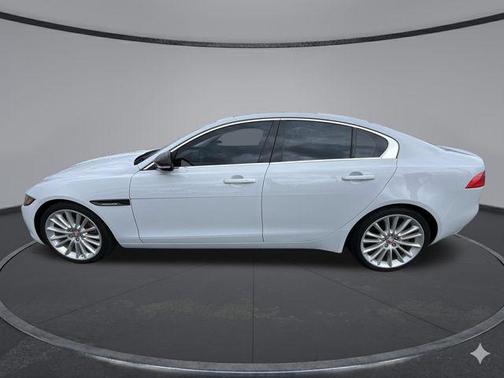 2017 Jaguar XE 35t First Edition