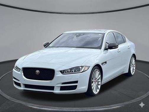 2017 Jaguar XE 35t First Edition
