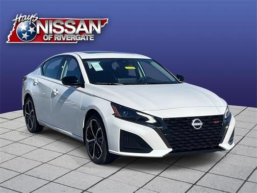 2025 Nissan Altima SR