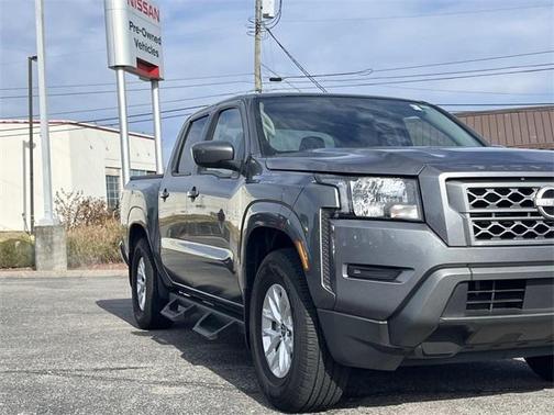 2024 Nissan Frontier SV