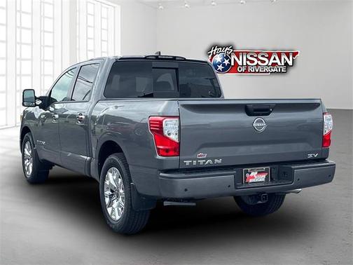 2024 Nissan Titan SV