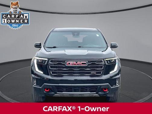 2024 GMC Acadia AT4