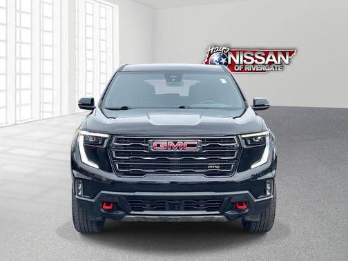 2024 GMC Acadia AT4