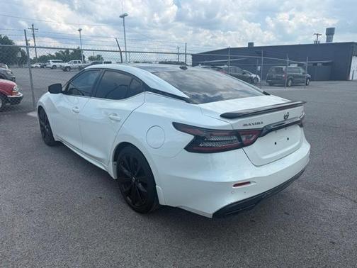 2022 Nissan Maxima SR