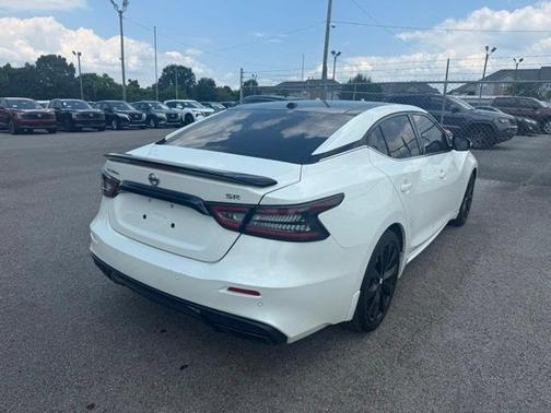 2022 Nissan Maxima SR