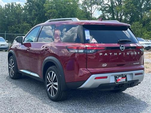 2025 Nissan Pathfinder Platinum