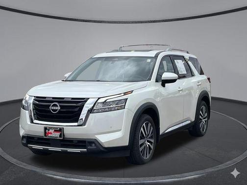 2022 Nissan Pathfinder Platinum