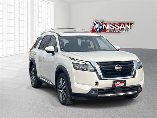 2022 Nissan Pathfinder Platinum