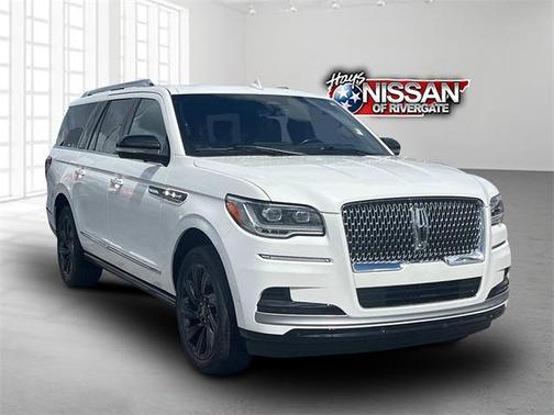 2022 Lincoln Navigator L Reserve