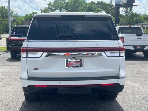 2022 Lincoln Navigator L Reserve