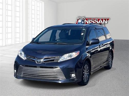2020 Toyota Sienna XLE Premium