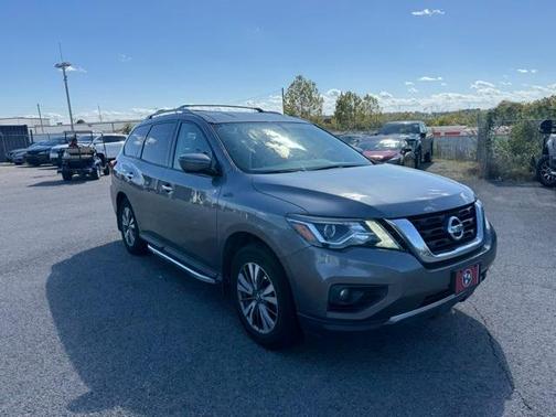 2018 Nissan Pathfinder SL