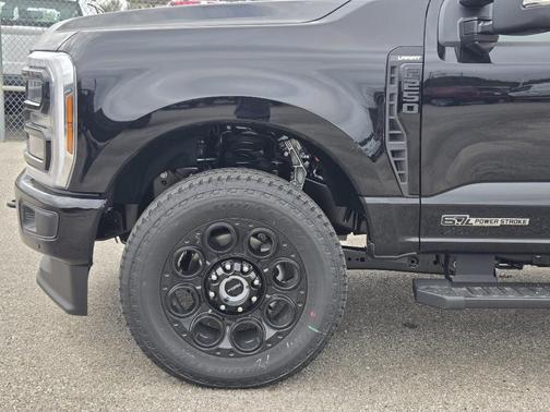 Agate Black Metallic 2026 Ford F-250 Lariat