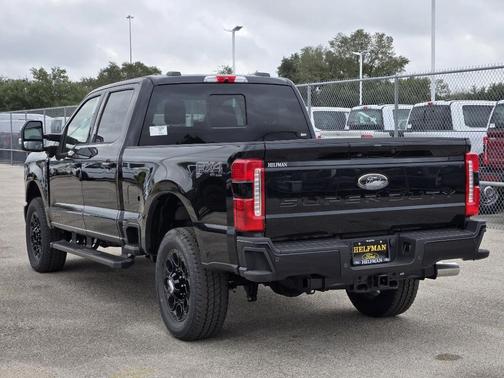 Agate Black Metallic 2026 Ford F-250 Lariat