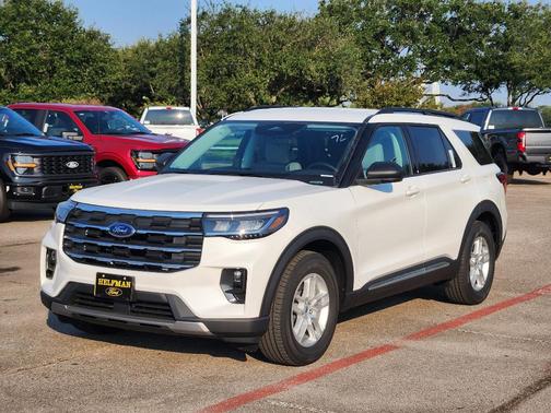 2025 Ford Explorer Active