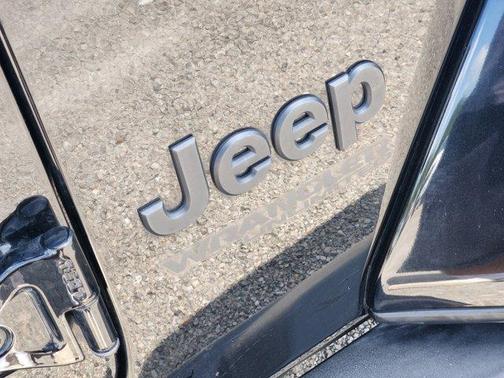 2022 Jeep Wrangler Unlimited Sahara Altitude