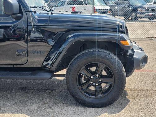 2022 Jeep Wrangler Unlimited Sahara Altitude