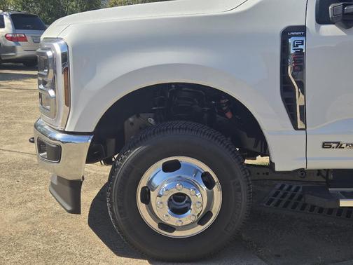 2026 Ford F-350 Lariat Super Duty