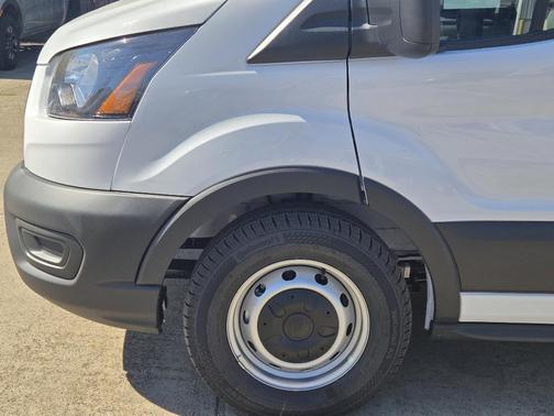 2025 Ford Transit-350 XL