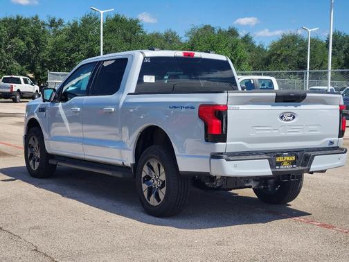 2025 Ford F-150 Lightning Flash