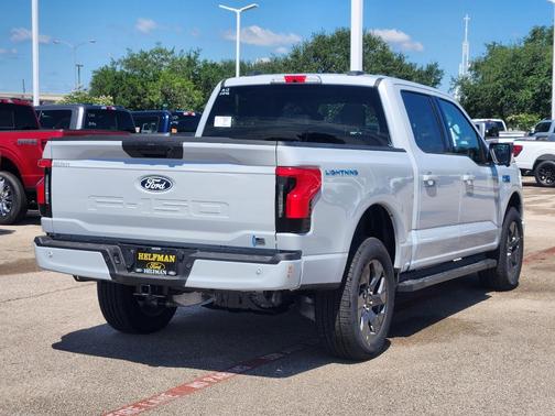 2025 Ford F-150 Lightning Flash