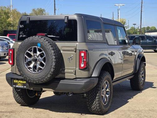 2025 Ford Bronco Badlands