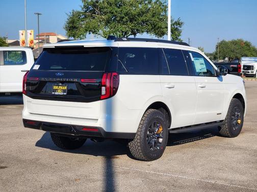 2025 Ford Expedition Tremor