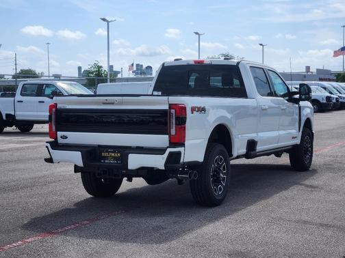 2025 Ford F-350 Platinum