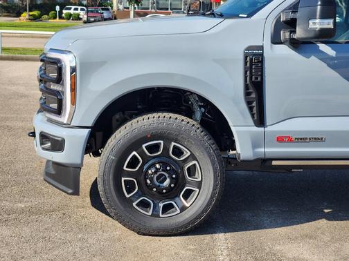 2026 Ford F-250 Platinum