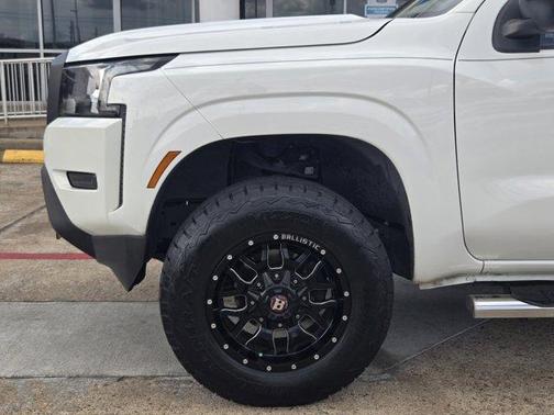 2022 Nissan Frontier S