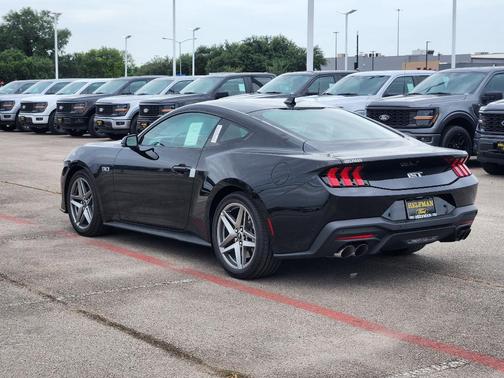 2025 Ford Mustang GT Premium