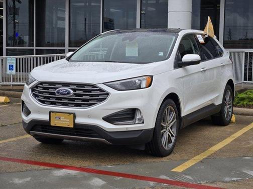 Star White 2023 Ford Edge Titanium