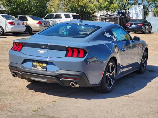 2025 Ford Mustang EcoBoost