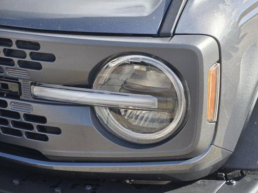 Carbonized Gray Metallic 2024 Ford Bronco Everglades