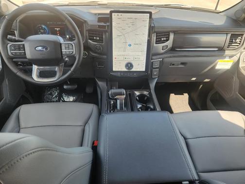 2025 Ford F-150 Lightning XLT