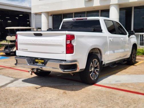 Summit White 2022 Chevrolet Silverado 1500 LT