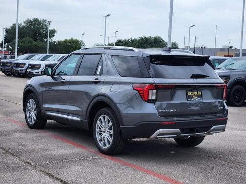 2025 Ford Explorer Platinum