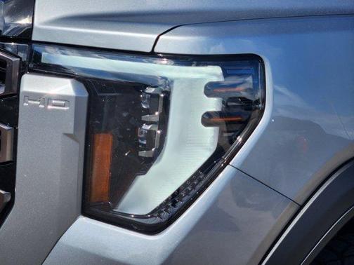 2025 GMC Sierra 2500 AT4X