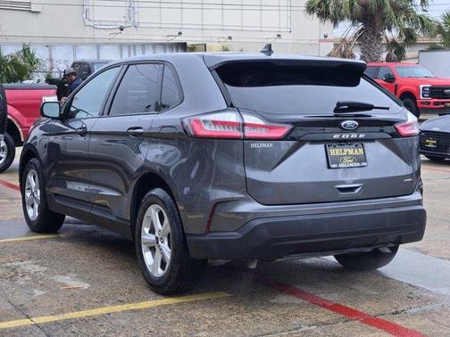 2022 Ford Edge SE