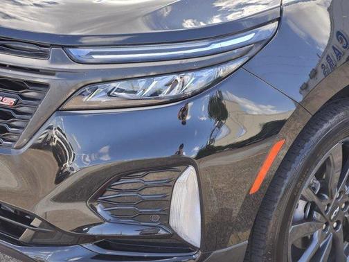 Mosaic Black Metallic 2022 Chevrolet Equinox RS