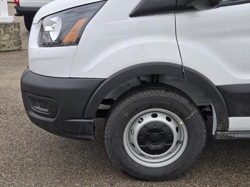 2026 Ford Transit-250 148 WB Medium Roof Cargo