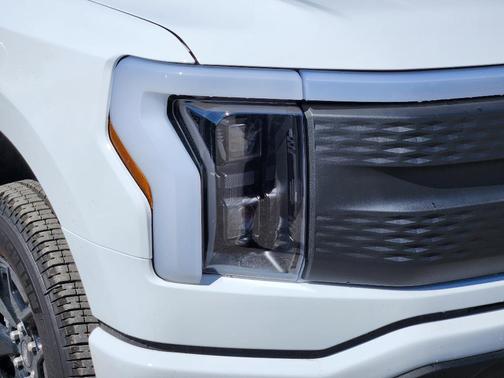 2025 Ford F-150 Lightning XLT